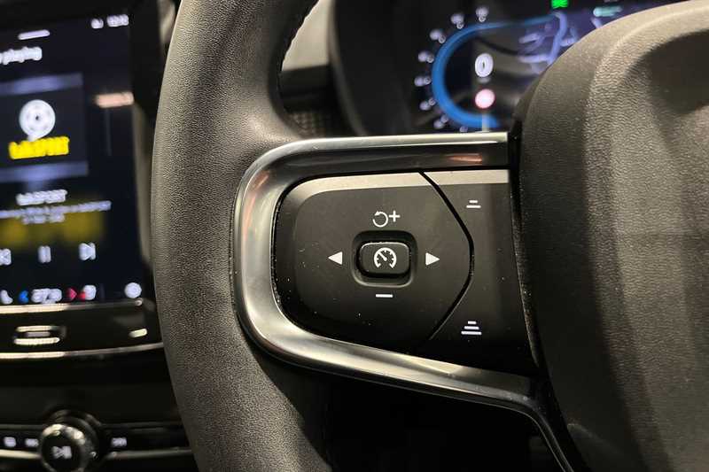 Used Volvo XC40 for sale - 76858243: Photo 21