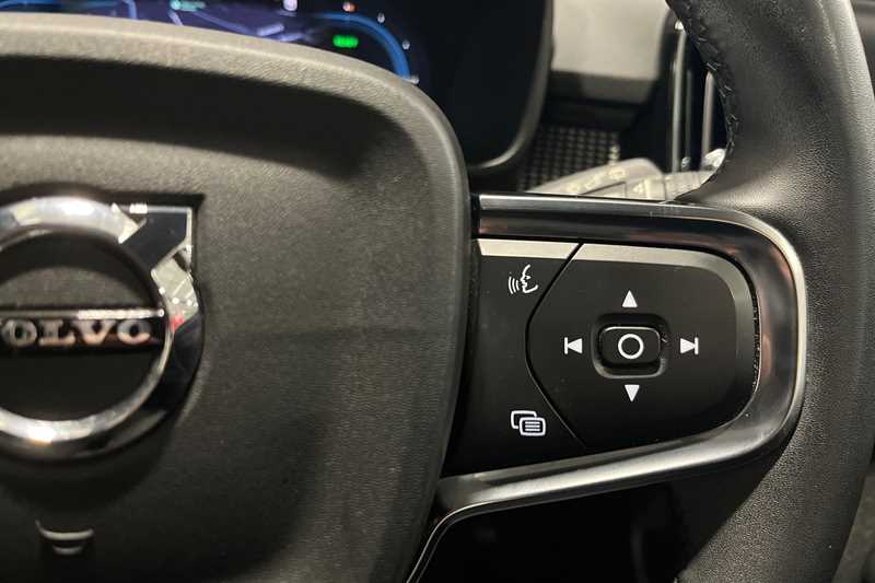 Used Volvo XC40 for sale - 76858243: Photo 22