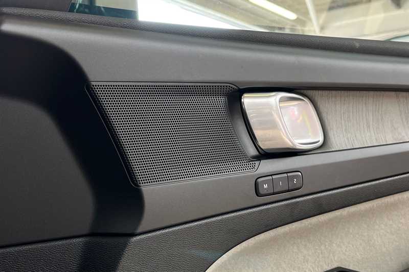 Used Volvo XC40 2022 for sale - 77178306: Photo 27