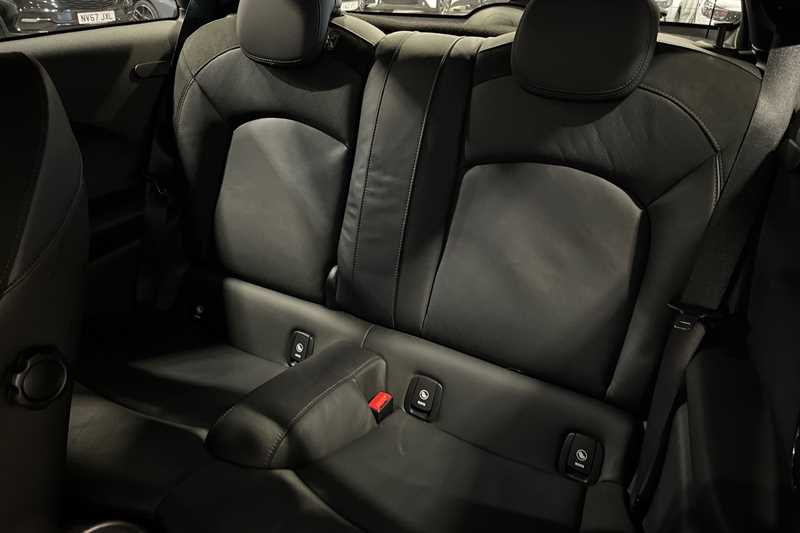 Used MINI Hatch 2019 for sale - 76852196: Photo 24