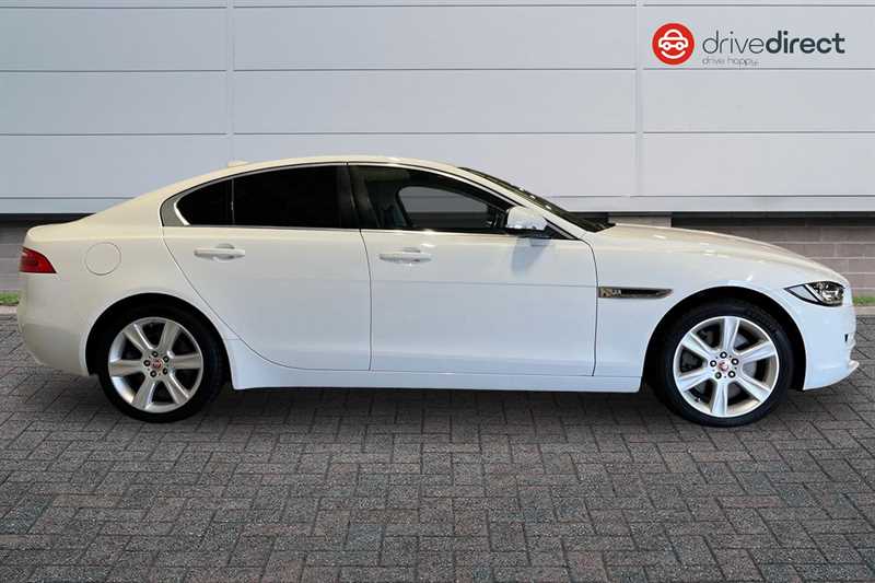 Used Jaguar XE 2018 for sale - 76462959: Photo 2