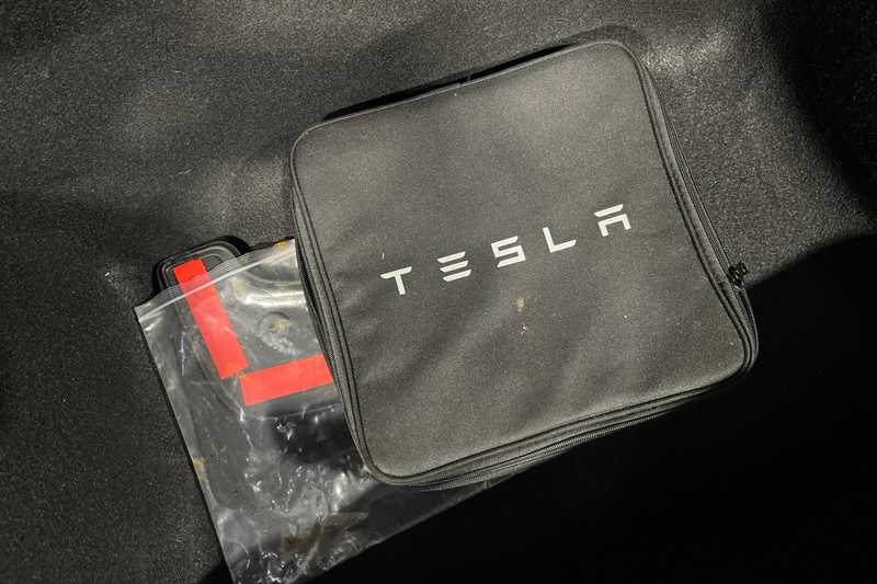 Used Tesla Model 3 2020 for sale - 76930510: Photo 37