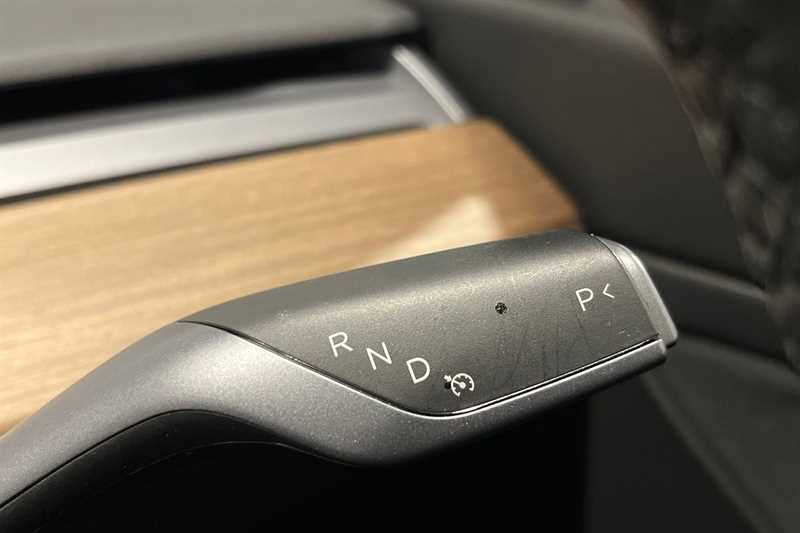 Used Tesla Model 3 2020 for sale - 76930510: Photo 38