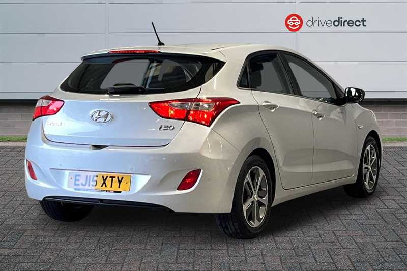Used Hyundai i30 2015 for sale - 77914529: Photo 3