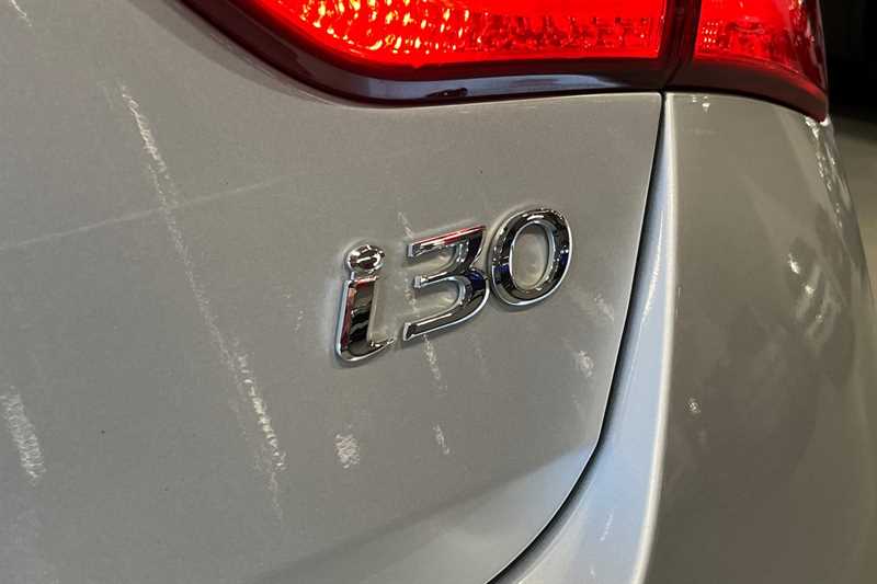 Used Hyundai i30 2015 for sale - 77914529: Photo 30