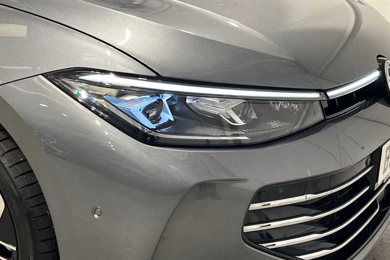 Used Volkswagen Passat for sale - 76930460: Photo 28