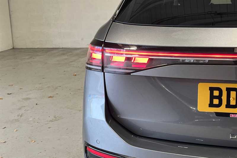 Used Volkswagen Passat for sale - 76930460: Photo 31