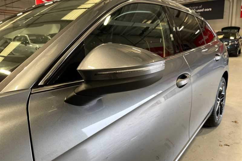 Used Volkswagen Passat for sale - 76930460: Photo 35