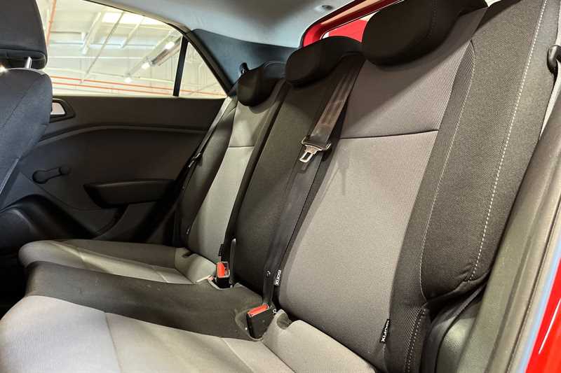 Used Hyundai i20 2018 for sale - 76489511: Photo 24