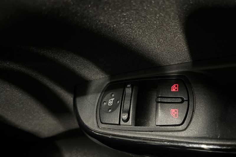 Used Vauxhall Corsa 2017 for sale - 77553606: Photo 16