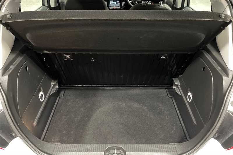 Used Vauxhall Corsa 2017 for sale - 77553606: Photo 25