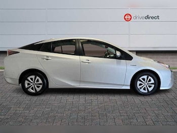 Used Toyota Prius 2018 for sale - 79402546: Photo