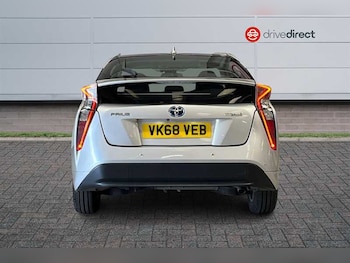 Used Toyota Prius 2018 for sale - 79402546: Photo