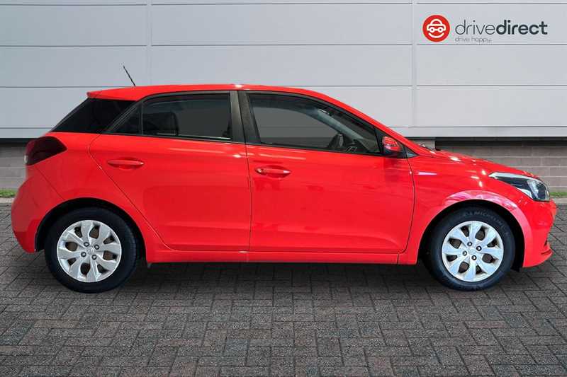 Used Hyundai i20 2018 for sale - 76525376: Photo 2