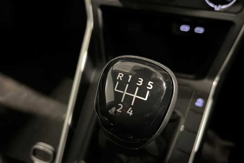 Used Volkswagen Polo 2022 for sale - 76204133: Photo 42