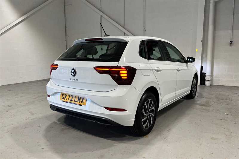 Used Volkswagen Polo 2022 for sale - 76204133: Photo 44