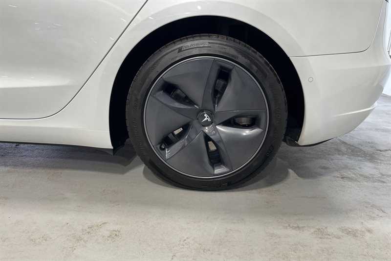 Used Tesla Model 3 2020 for sale - 78217779: Photo 11