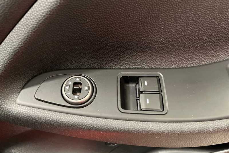 Used Hyundai i20 2018 for sale - 76411779: Photo 16