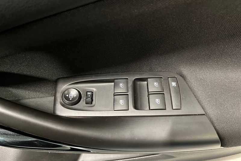 Used Vauxhall Astra for sale - 76462421: Photo 16