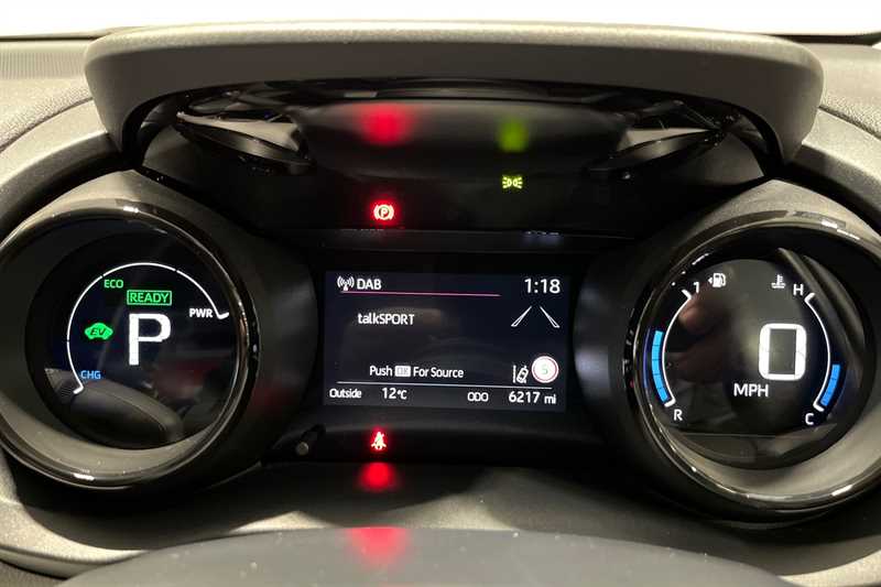 Used Toyota Yaris 2023 for sale - 76529358: Photo 20