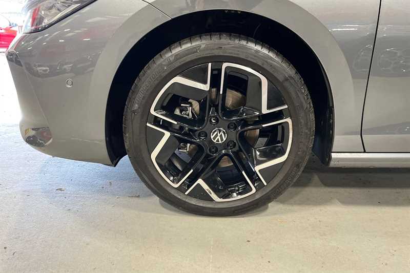 Used Volkswagen Passat 2025 for sale - 76530498: Photo 12