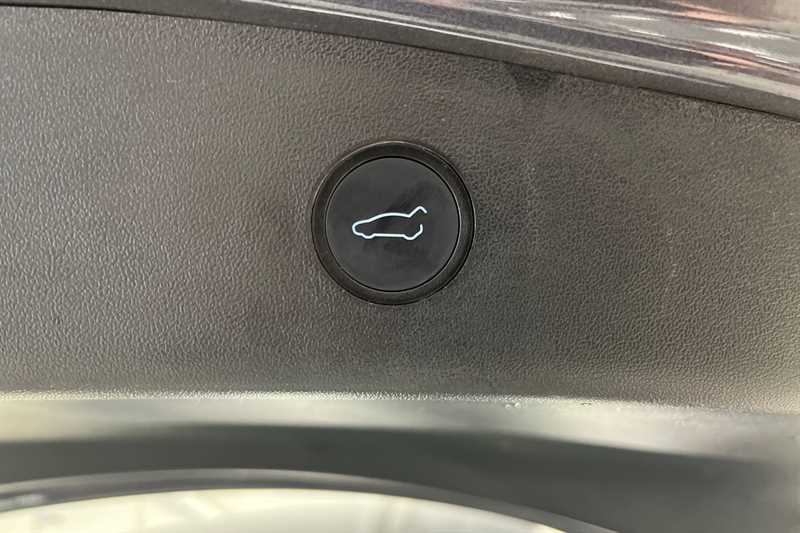 Used Tesla Model 3 2022 for sale - 77894580: Photo 42