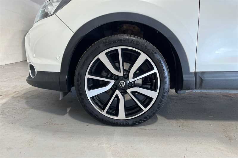 Used Nissan Qashqai 2015 for sale - 76955580: Photo 12