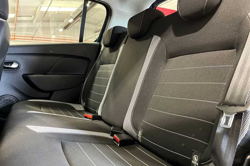 Used Dacia Sandero Stepway 2019 for sale - 76448242: Photo 24