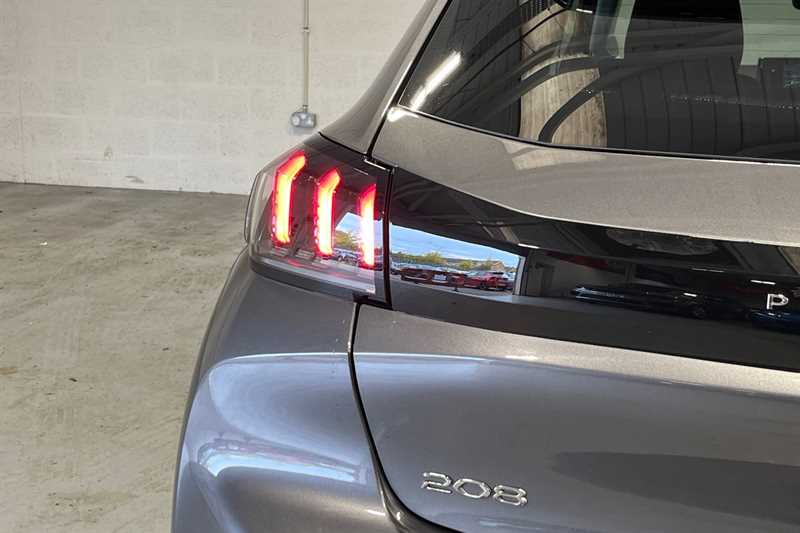 Used Peugeot 208 2023 for sale - 77402436: Photo 31