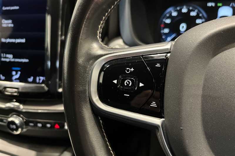 Used Volvo XC60 2021 for sale - 76636102: Photo 21