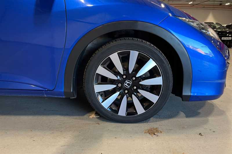 Used Honda Civic 2016 for sale - 76945132: Photo 9