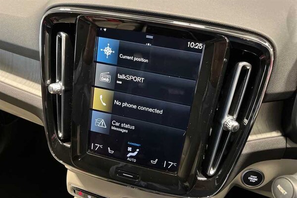 Used Volvo XC40 2020 for sale - 75259472: Photo 39