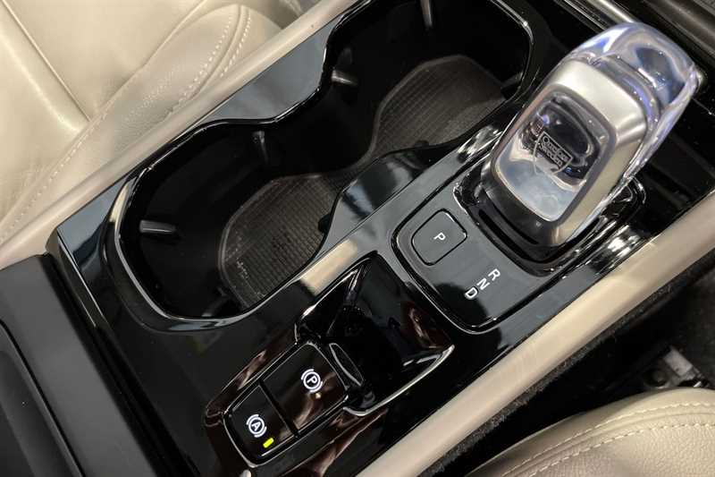 Vehicle 44