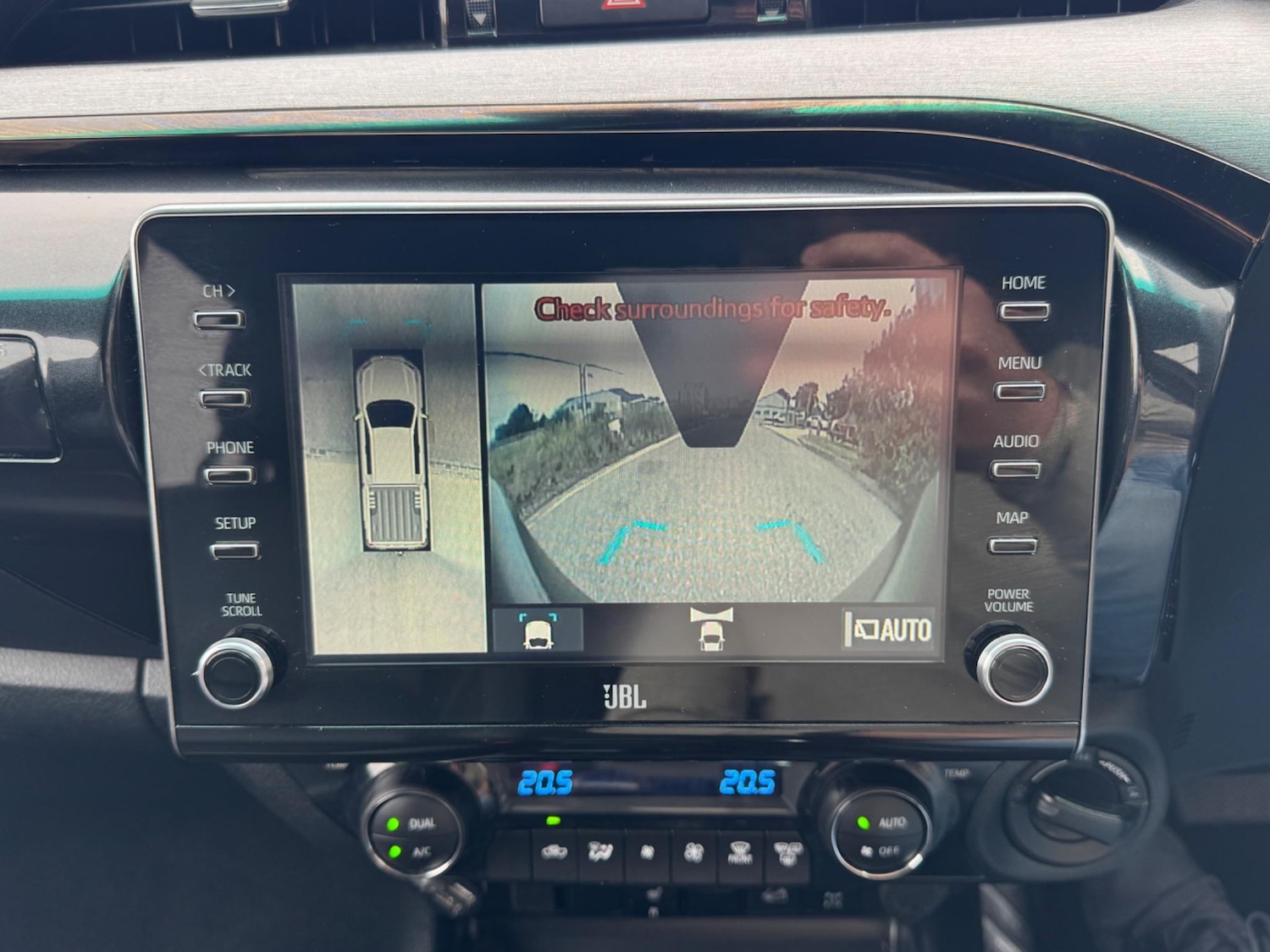 Used Toyota Hilux 2022 for sale - 77351517: Photo 14