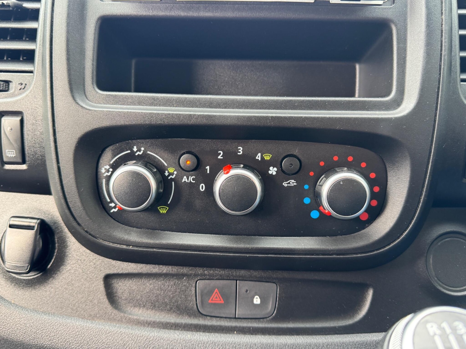 Used Renault Trafic 2021 for sale - 77352048: Photo 14