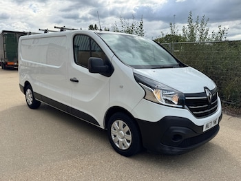 Renault Trafic feature image