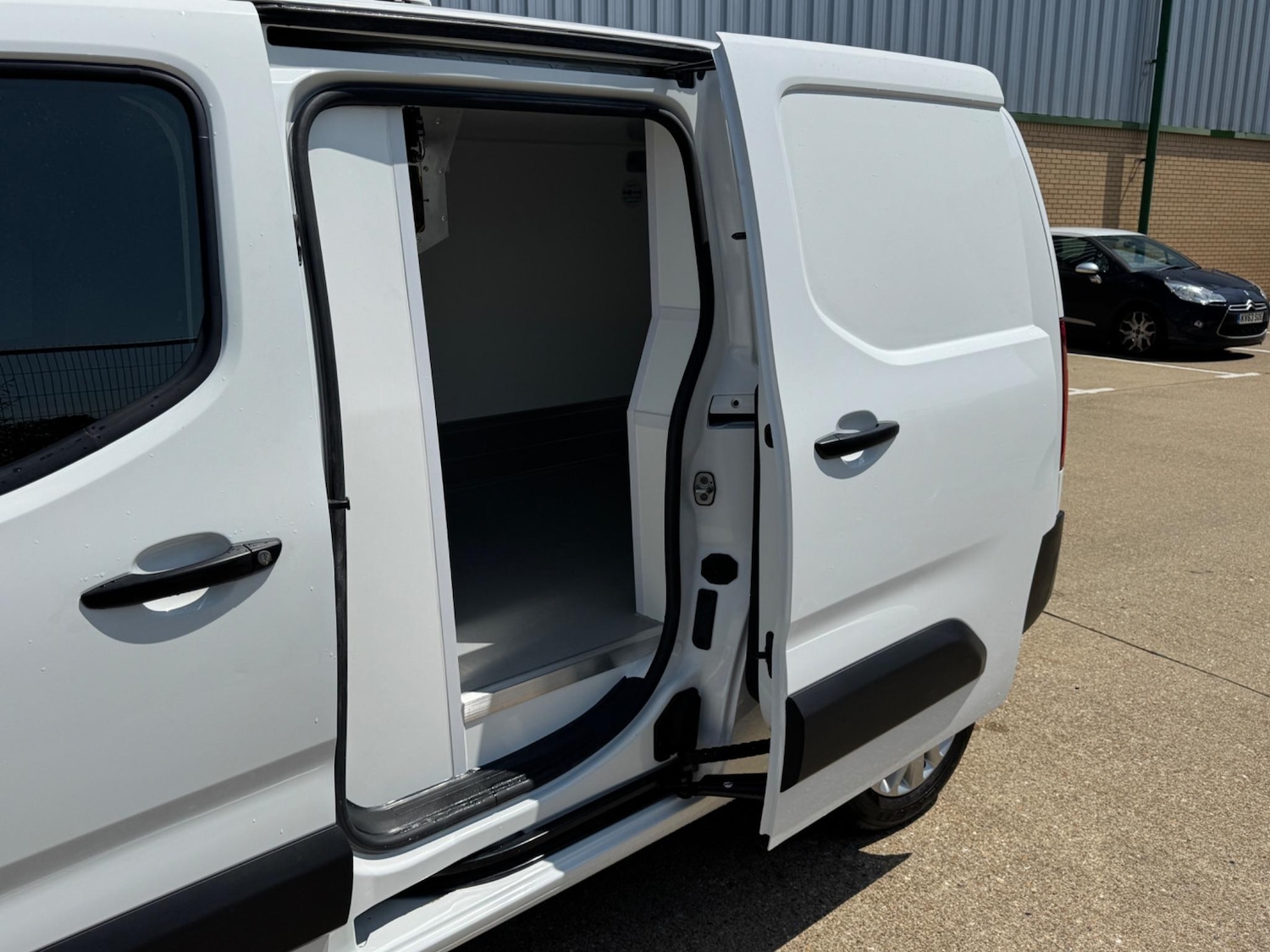 Used Peugeot Partner for sale - 77351505: Photo 14