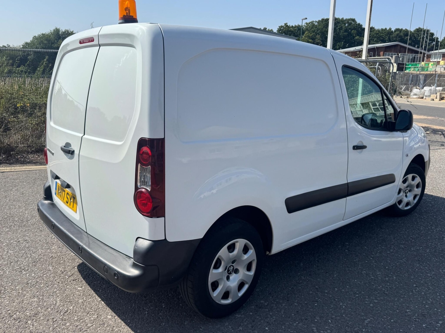 Used Peugeot Partner 2017 for sale - 77352041: Photo 9