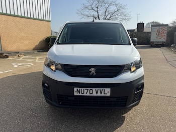 Used Peugeot Partner 2020 for sale - 77689316: Photo