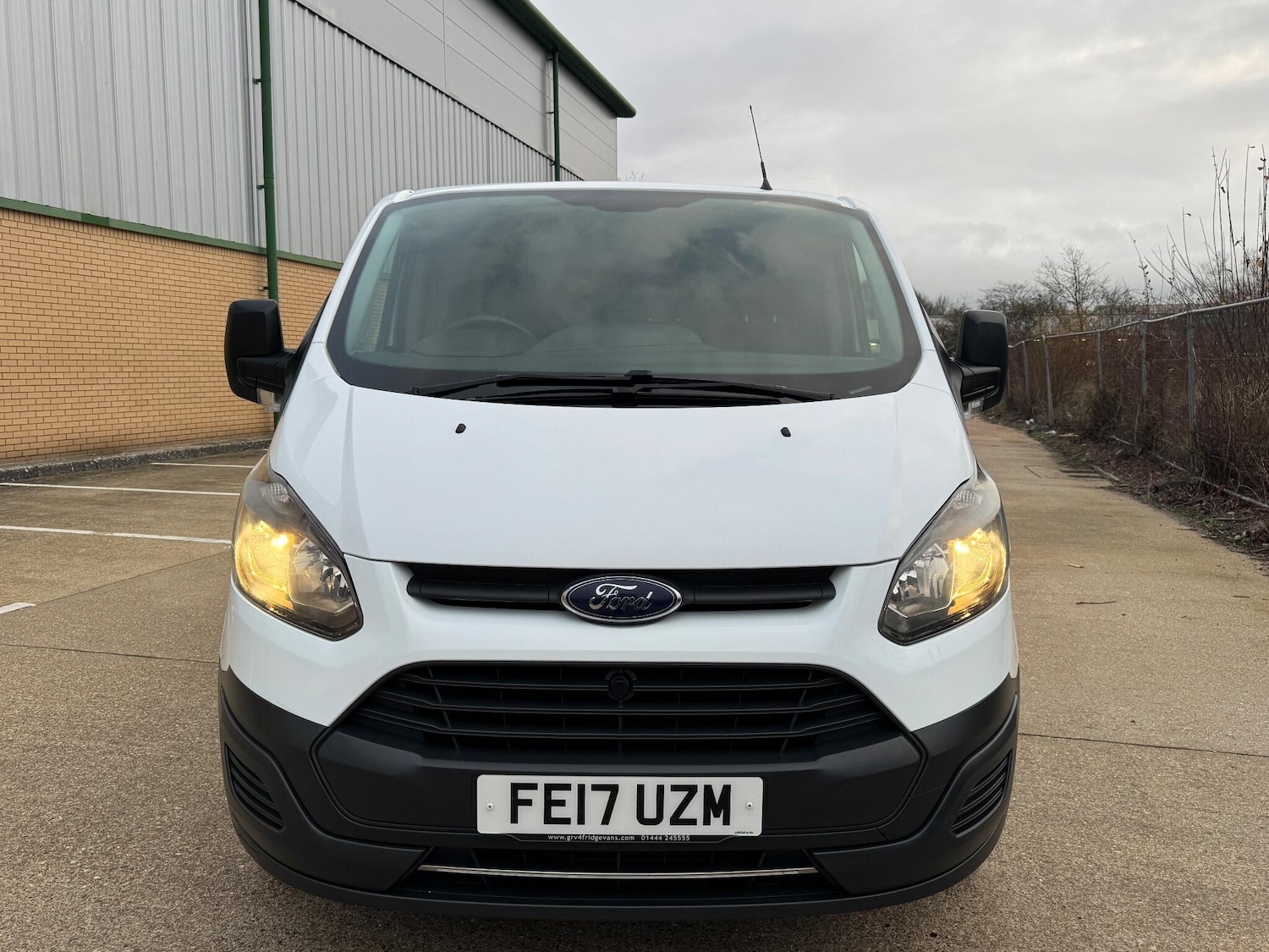 Used Ford Transit Custom 2017 for sale - 77351866: Photo 2