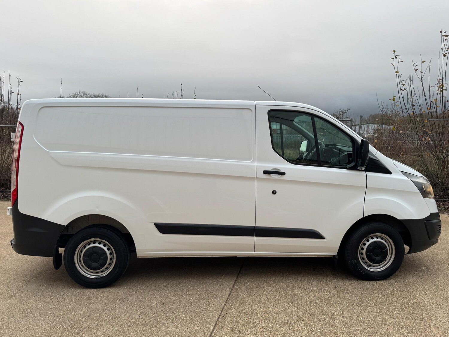 Used Ford Transit Custom 2017 for sale - 77351866: Photo 8