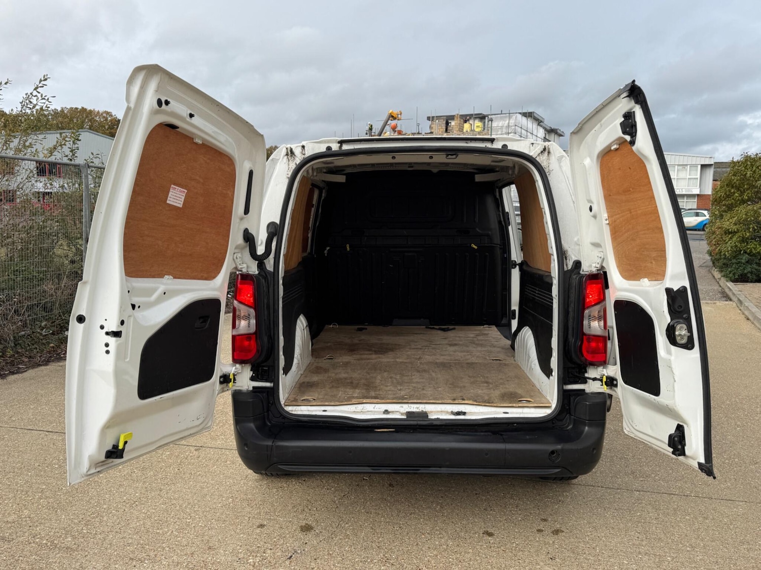 Used Peugeot Partner 2021 for sale - 77352028: Photo 10