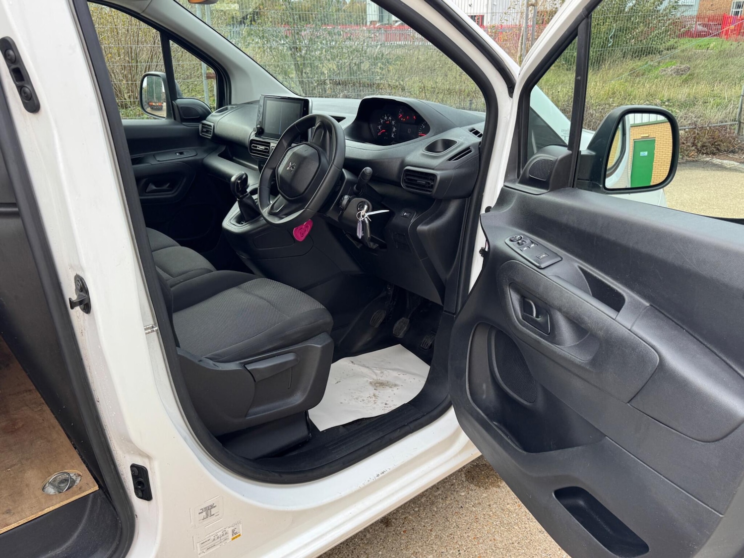 Used Peugeot Partner 2021 for sale - 77352028: Photo 13