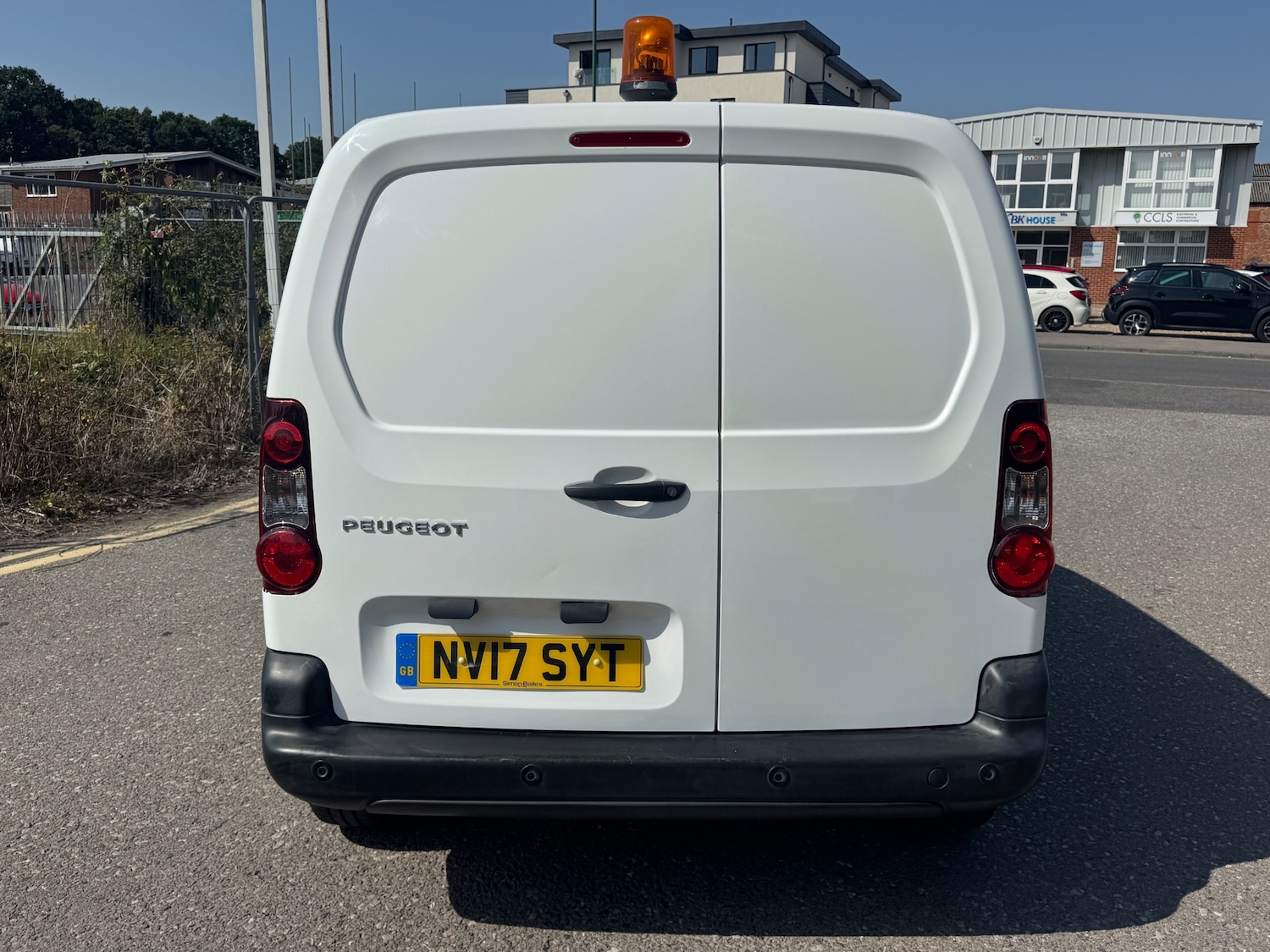 Used Peugeot Partner 2017 for sale - 77689323: Photo 6