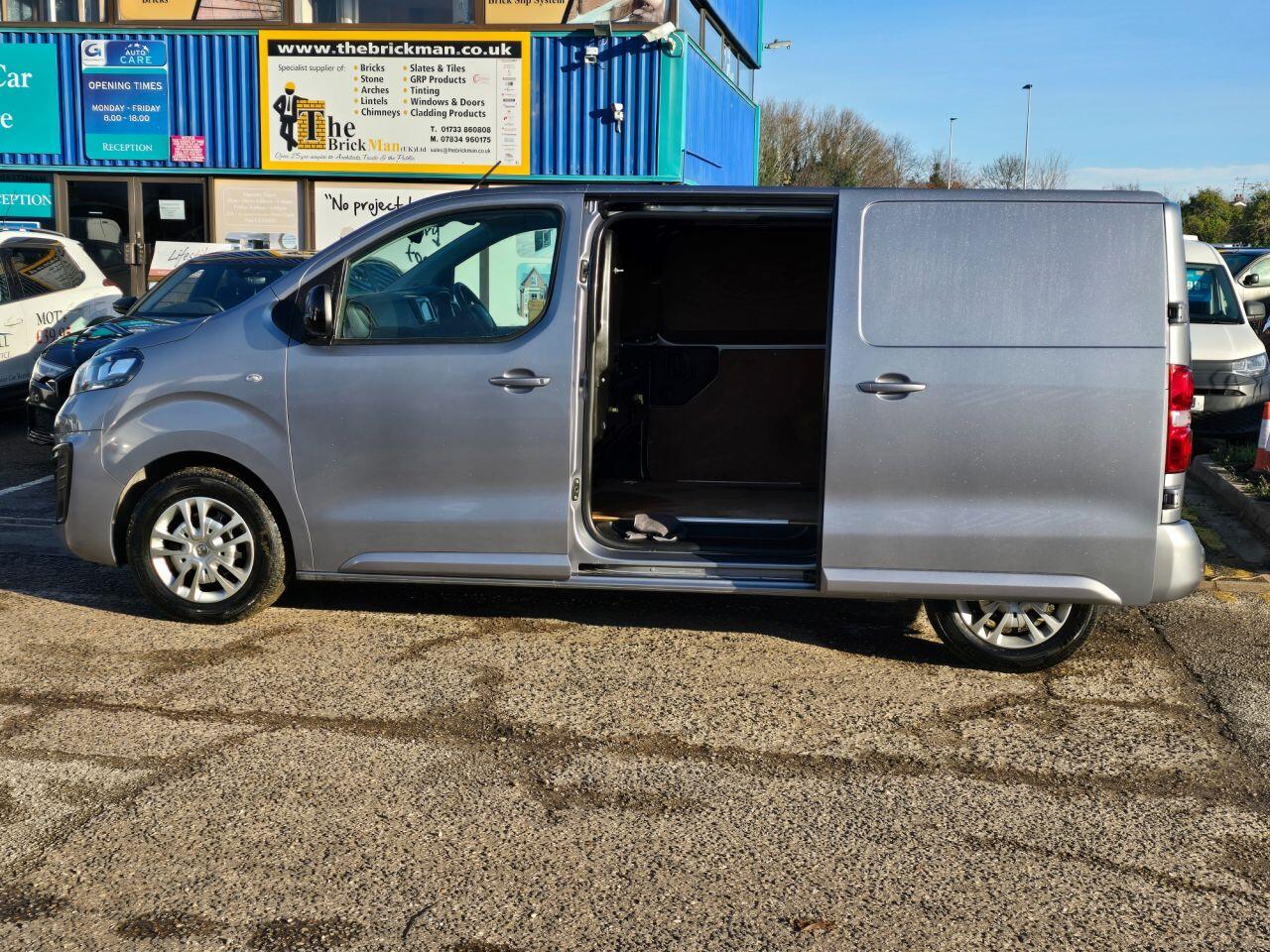 Used Vauxhall Vivaro 2022 for sale - 76715069: Photo 11
