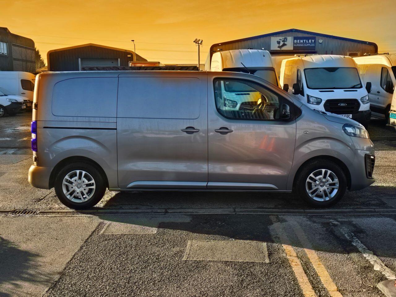 Used Vauxhall Vivaro 2022 for sale - 76715069: Photo 4