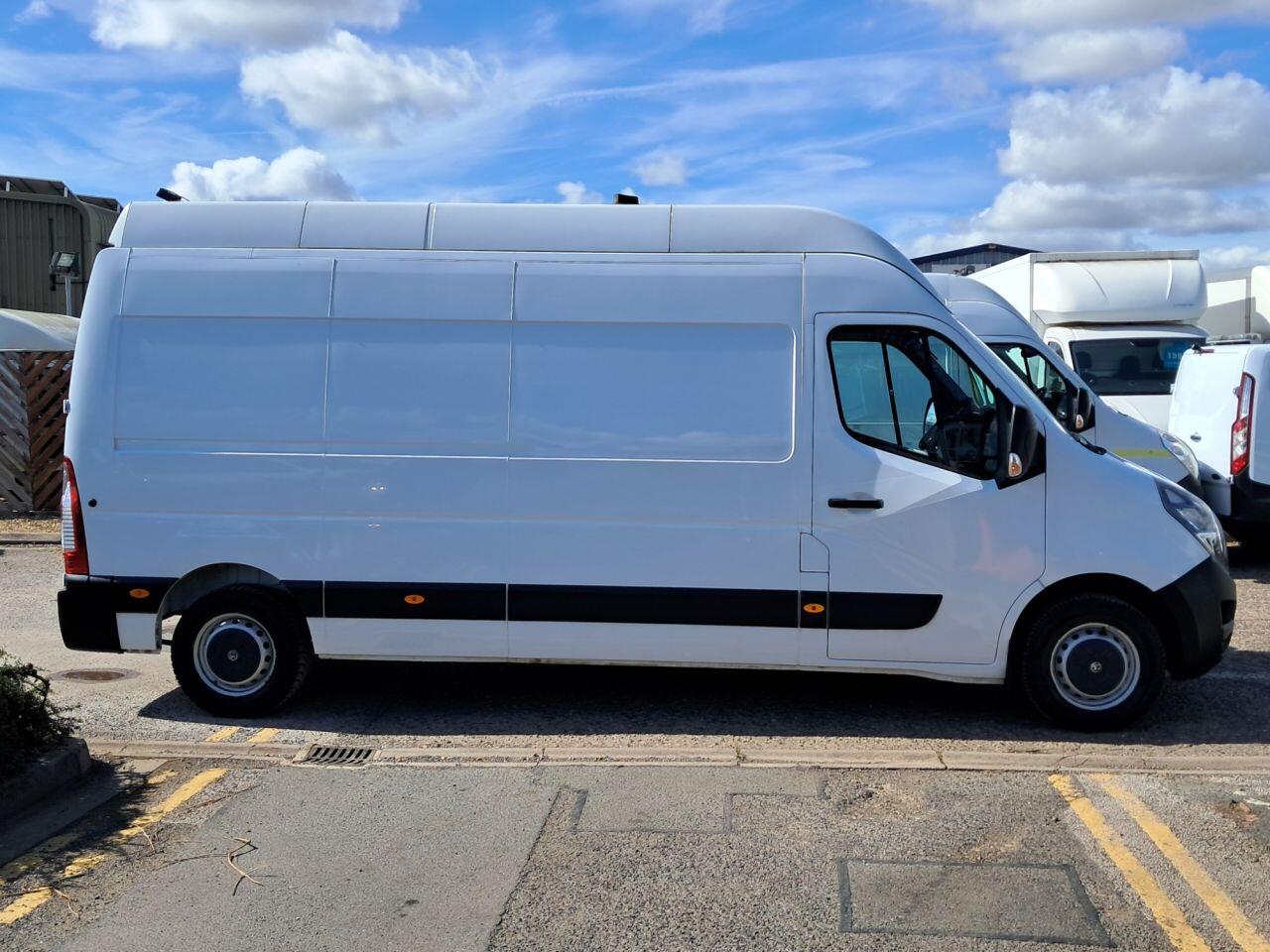 Used Vauxhall Movano 2021 for sale - 76702428: Photo 4