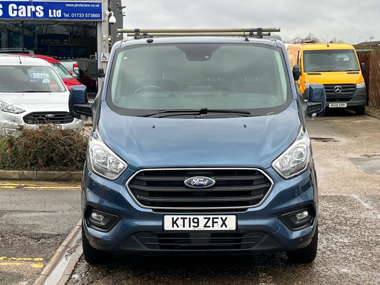 Used Ford Transit Custom 2019 for sale - 77396248: Photo 2