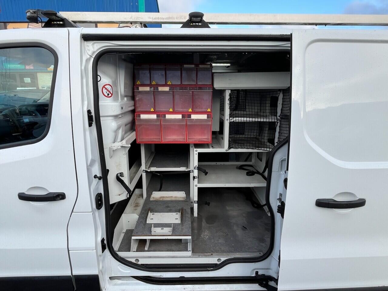 Used Vauxhall Vivaro 2018 for sale - 77386890: Photo 5