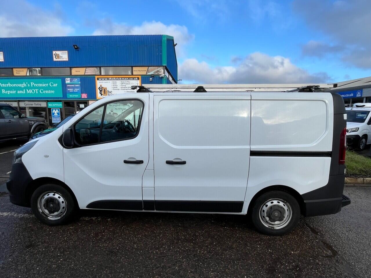 Used Vauxhall Vivaro 2018 for sale - 77386890: Photo 6